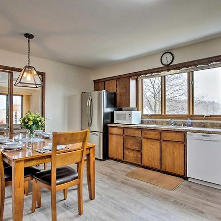 Wisconsin River Valley Farmhouse Fire Pit And View Merrimac Esterno foto