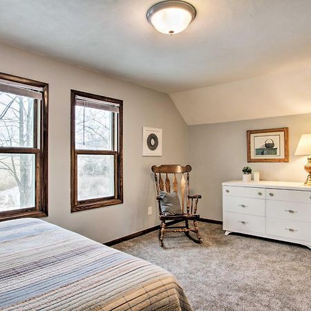 Wisconsin River Valley Farmhouse Fire Pit And View Merrimac Esterno foto