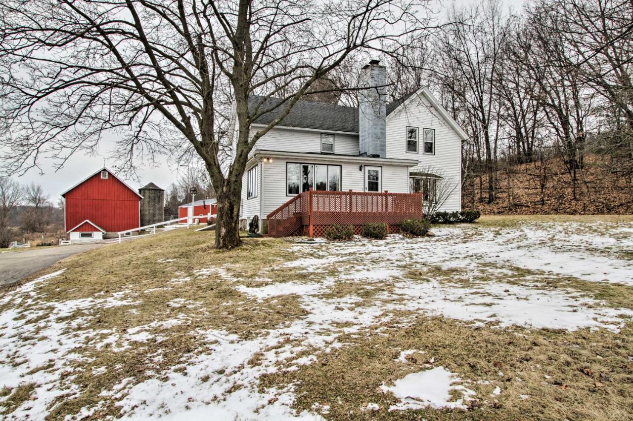 Wisconsin River Valley Farmhouse Fire Pit And View Merrimac Esterno foto